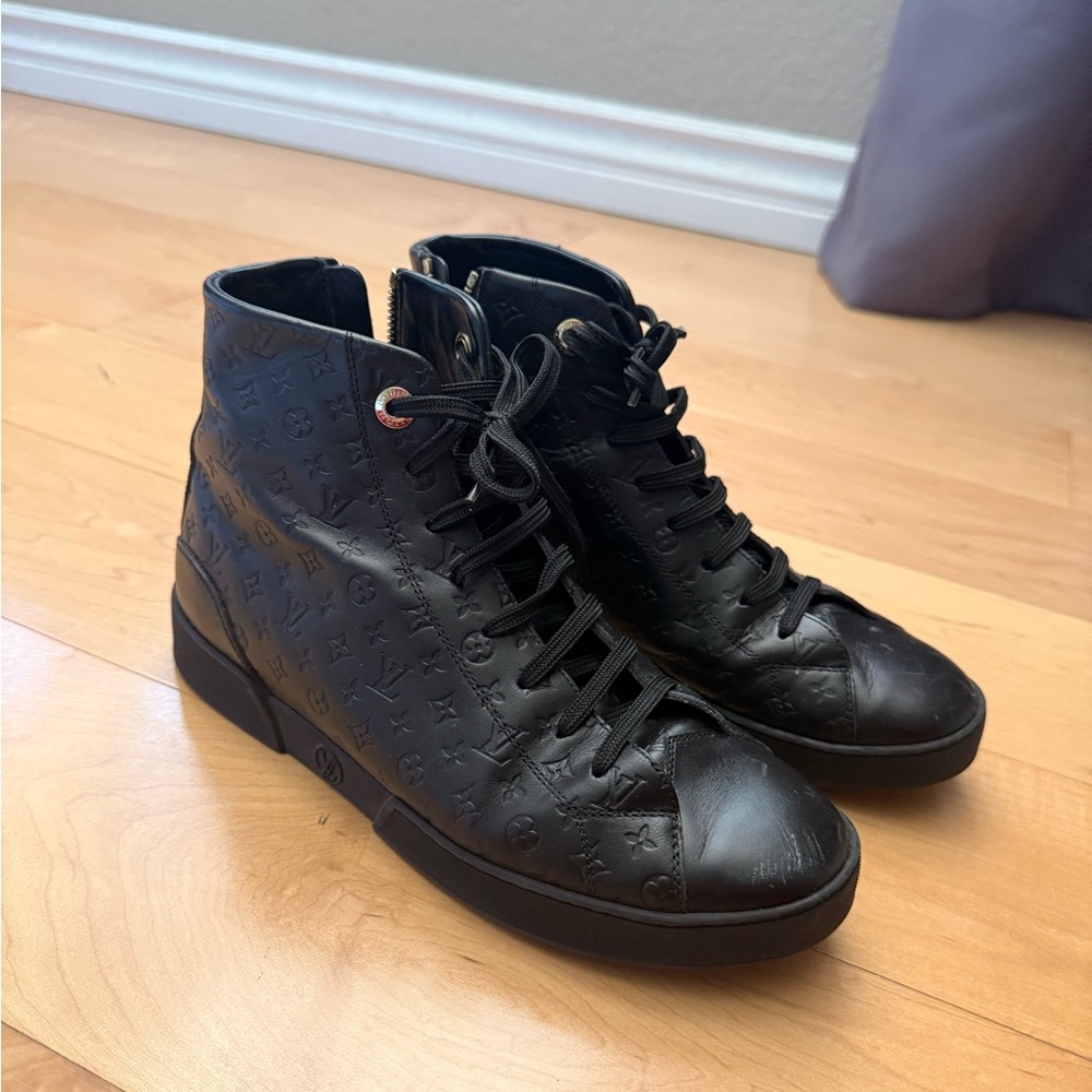 Louis Vuitton Monogram Black Leather Sneakers